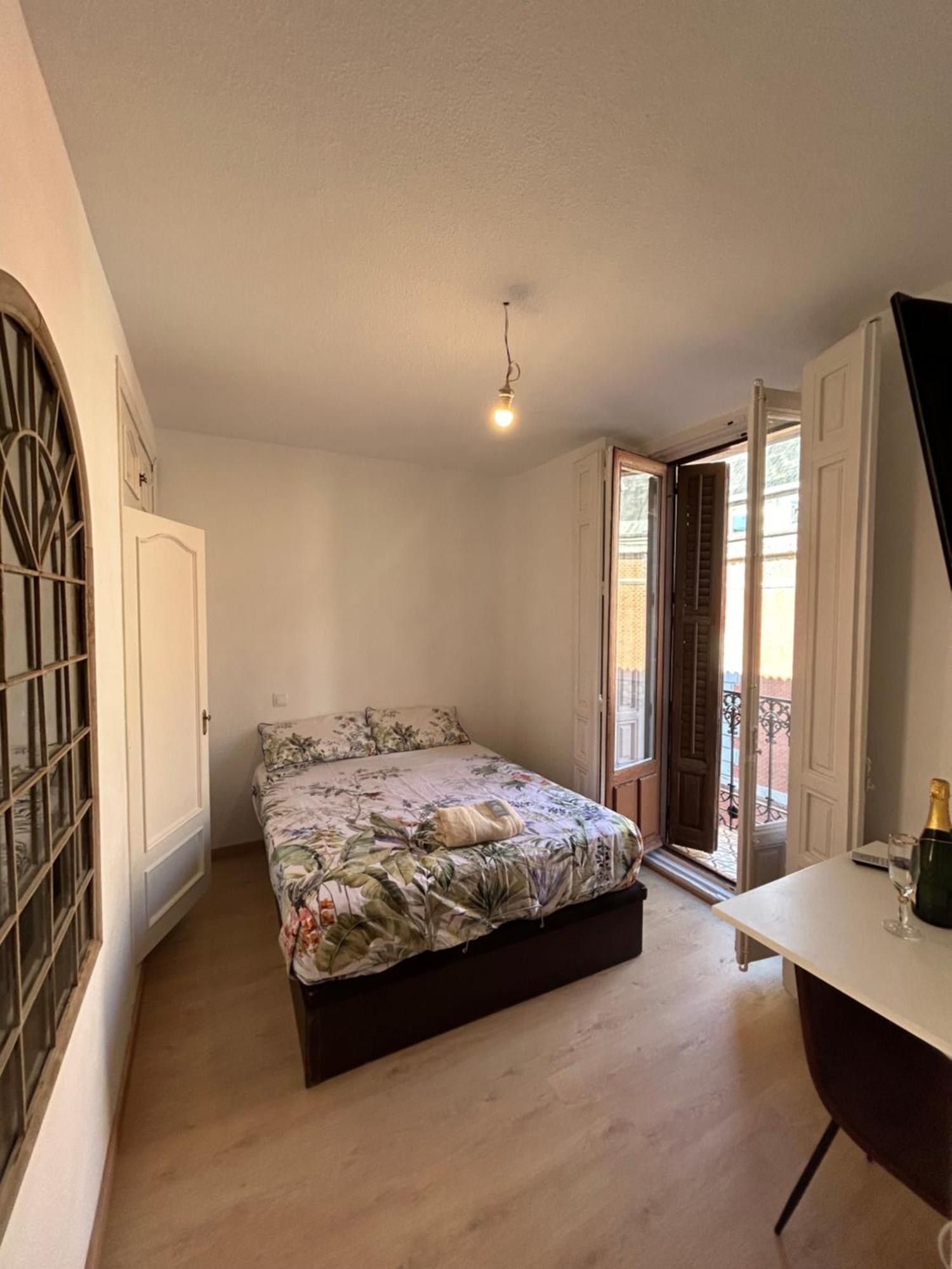 Room In Plaza Mayor 马德里 外观 照片