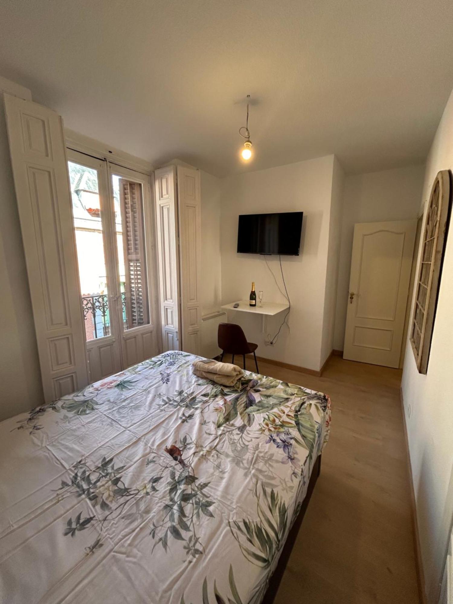 Room In Plaza Mayor 马德里 外观 照片