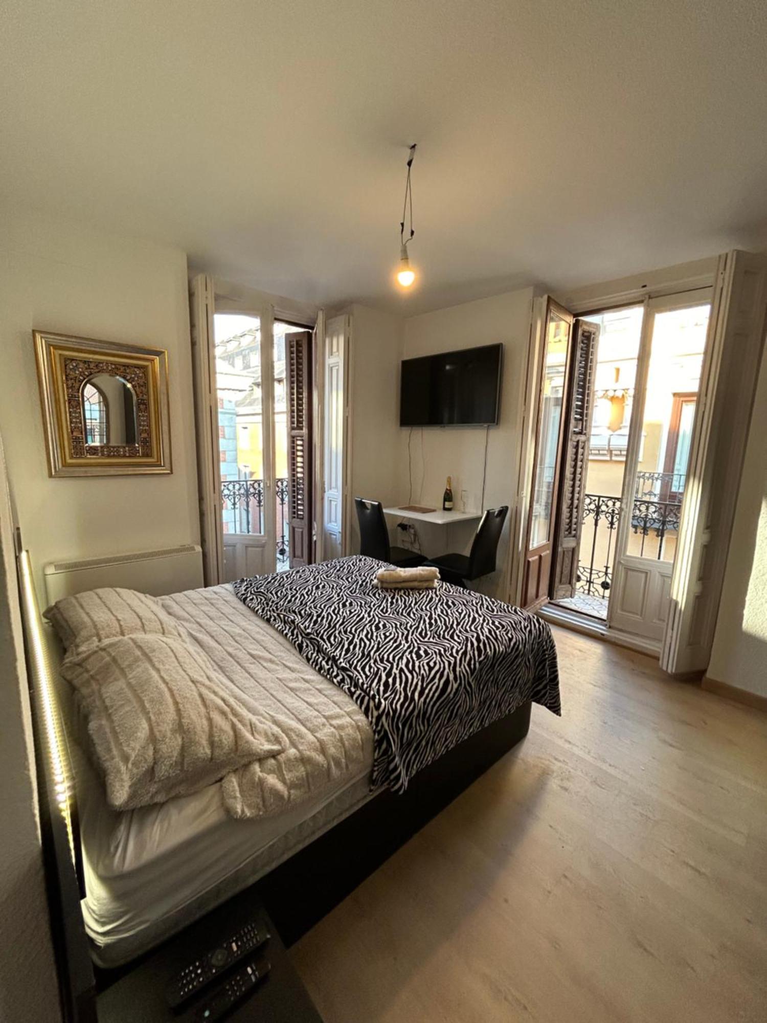 Room In Plaza Mayor 马德里 外观 照片